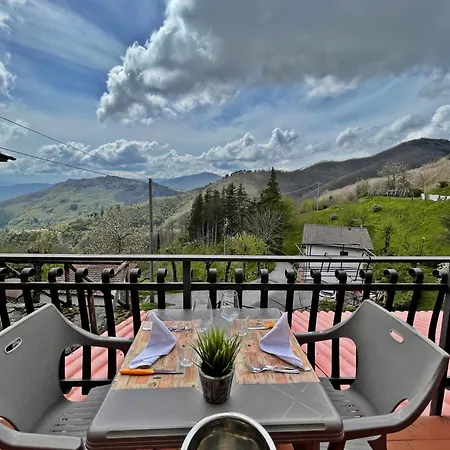 مزرعة للإقامة Casa Bicocchi *